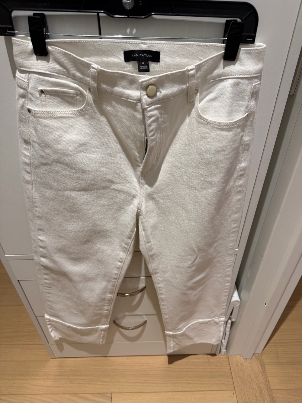 Ann Taylor White Womens Jeans - Classic Straight Fit